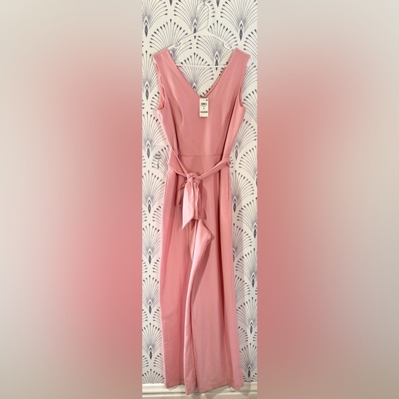 INC International Concepts Barbie Pink V-Neck Jumpsuit Tie Waist size 8 women’s - Picture 3 of 8